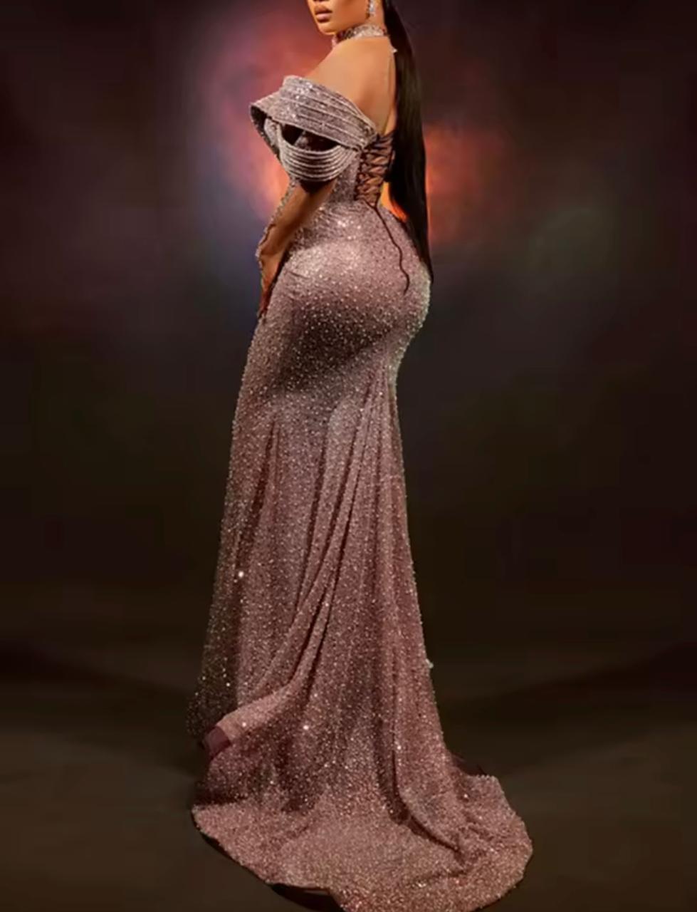 فستان Aso Ebi أنيق بحورية البحر، دانتيل فاخر بأكمام طويلة، رقبة عالية، مزين بأحجار الراين – مثالي لحفلات السهرة والمناسبات الخاصة